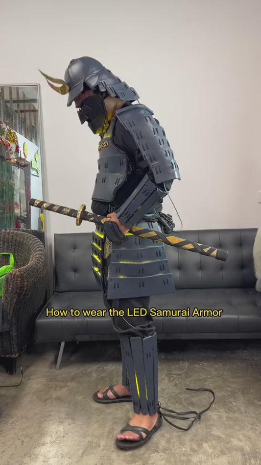 Baju Zirah Samurai D02