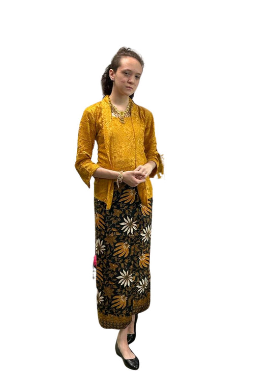 Nyonya N12