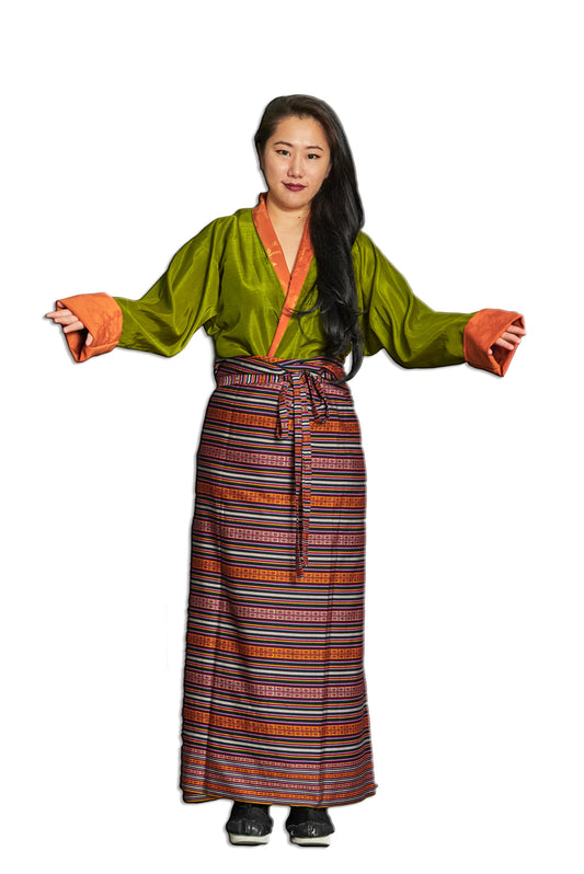 Wanita Bhutan N01